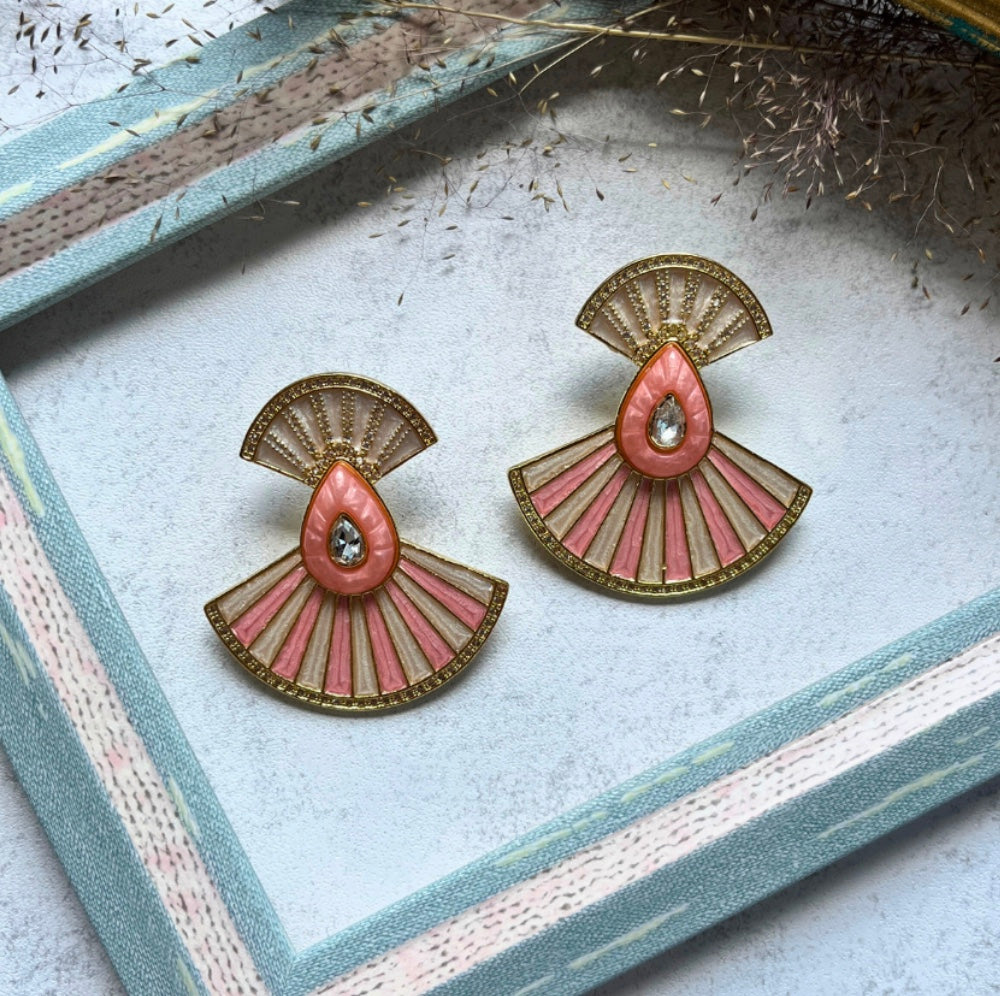 Yelpaze Formlu Zirkon Taşlı Küpe