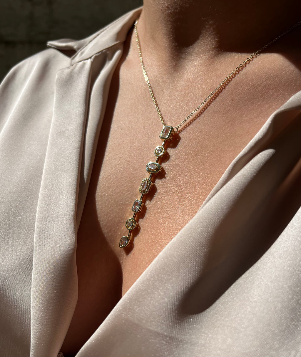 Yedi Element Y Kolye