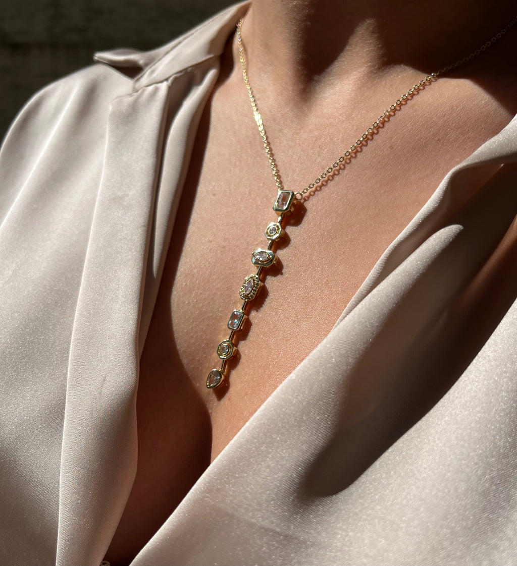 Yedi Element Y Kolye