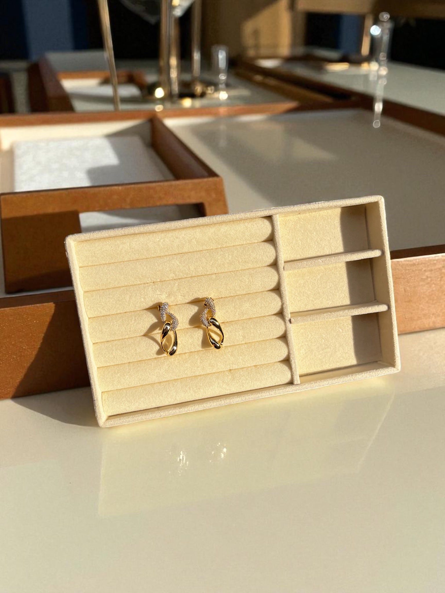 Özel Seri Zirkon Taşlı Zincir Model Minimal Küpe