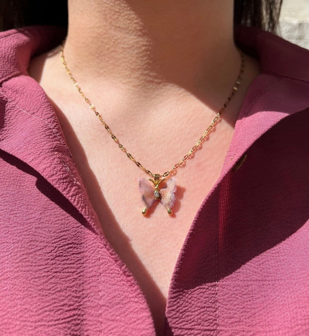 Çelik Zincirli Pembe Kelebek Kolye