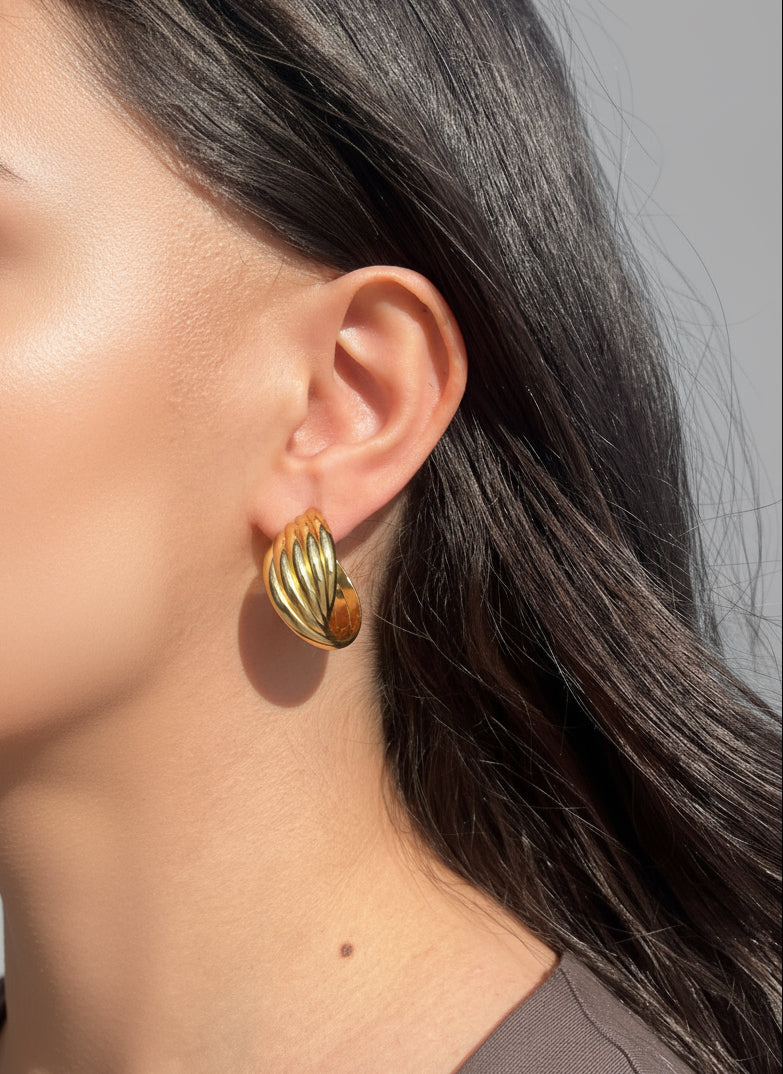 Gold Bombeli Halka Küpe