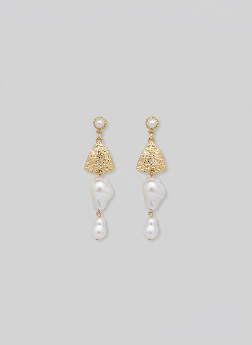 Özel Seri Sallantılı İnci Küpe