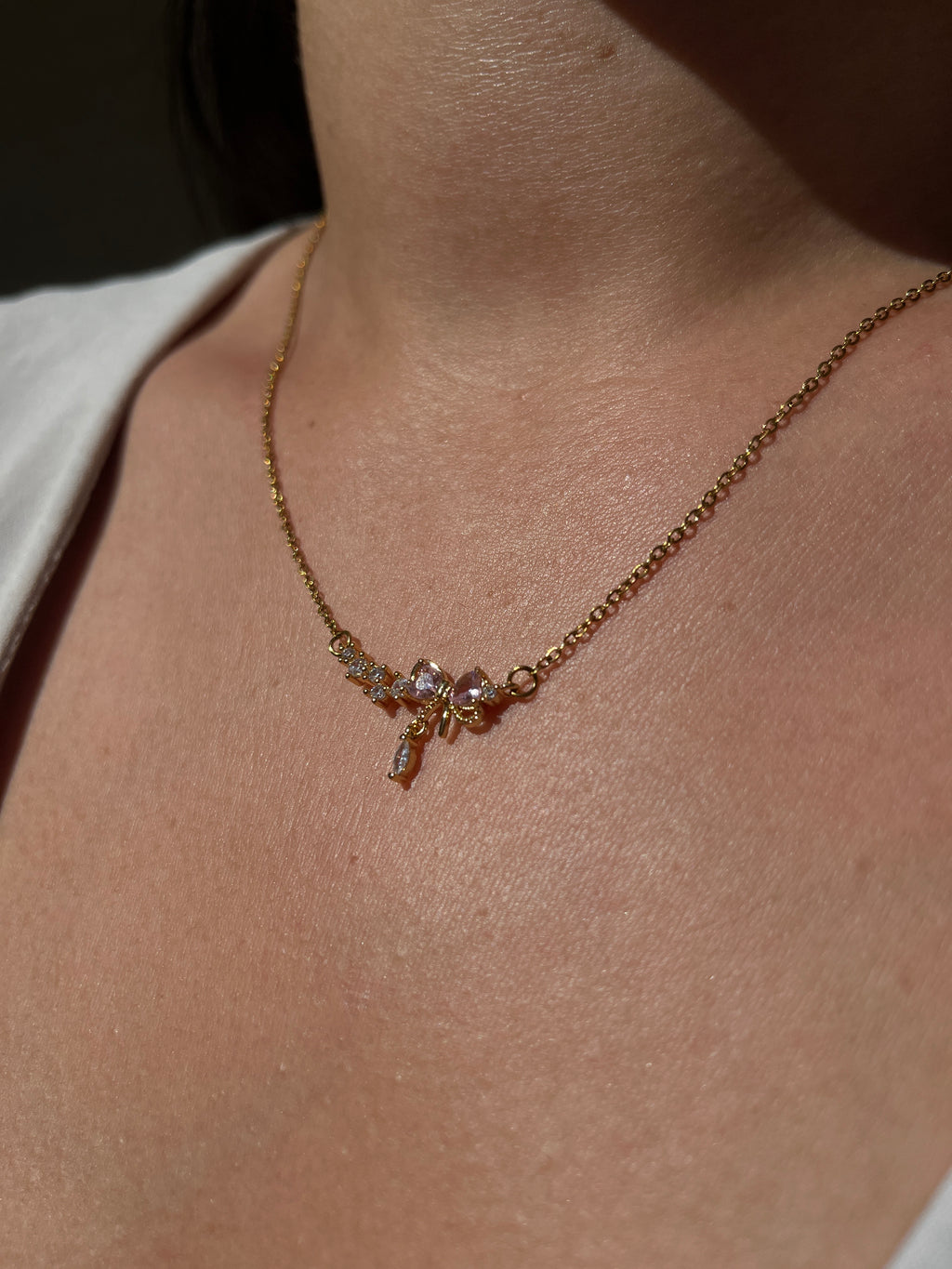 Zirkon Taşlı Kurdele Tasarım Kolye