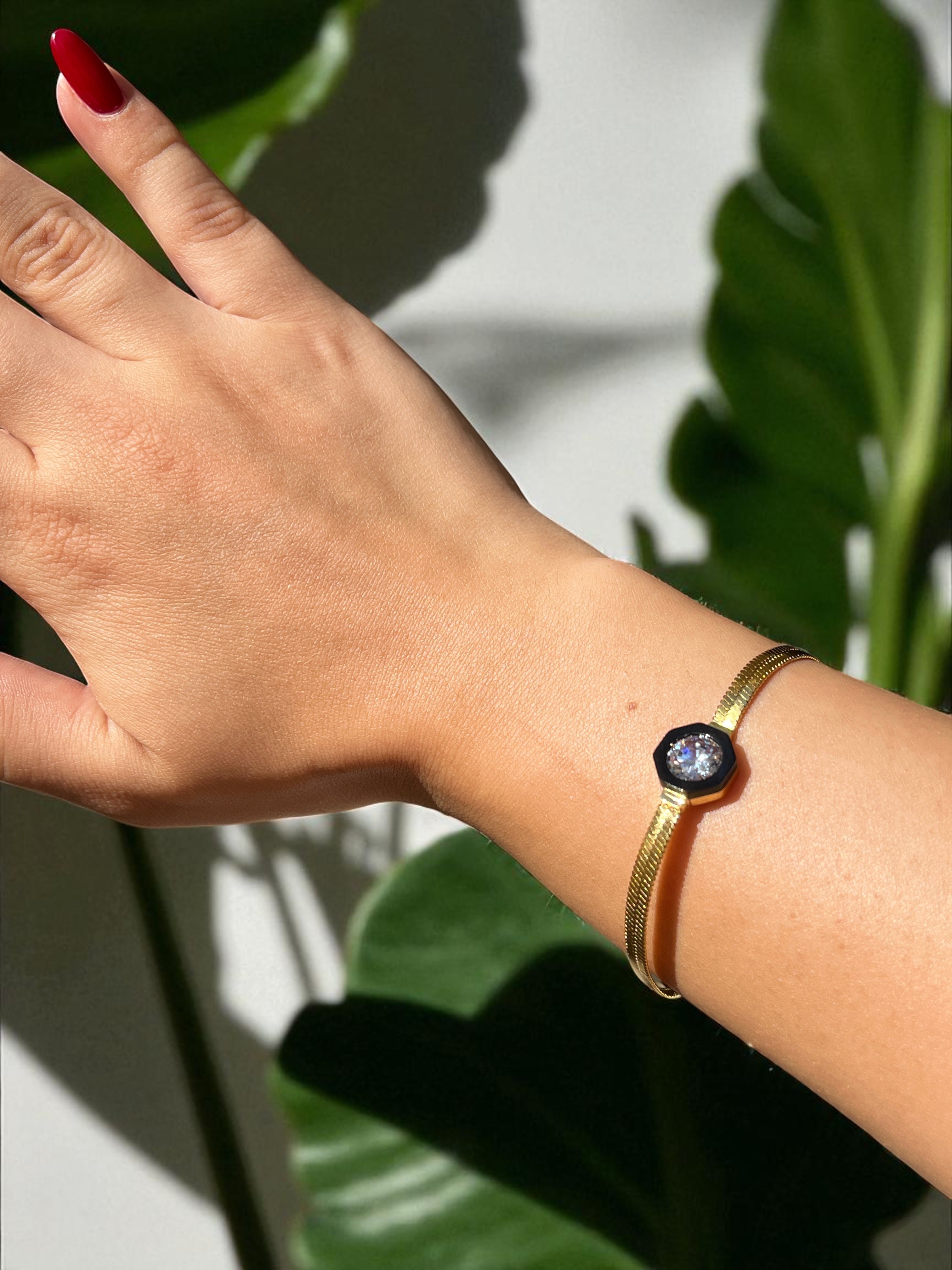 Tek Taş ve Gold Mineli Balık Sırtı Zincir Model Bileklik