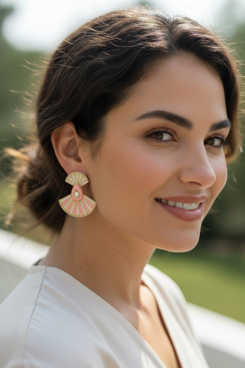 Yelpaze Formlu Zirkon Taşlı Küpe